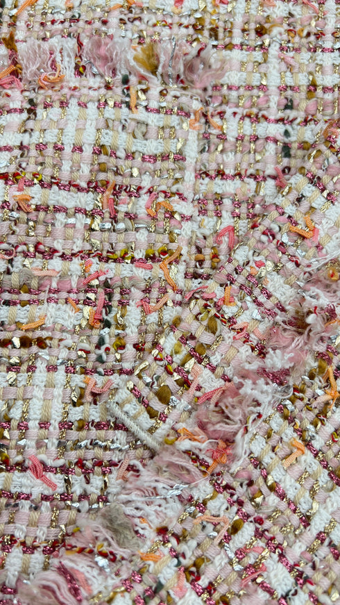 Completo in tweed rosa
