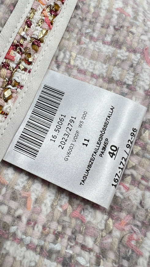 Completo in tweed rosa