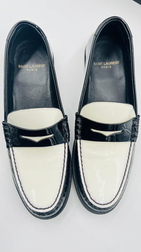 Mocassini in vernice N. 37.5