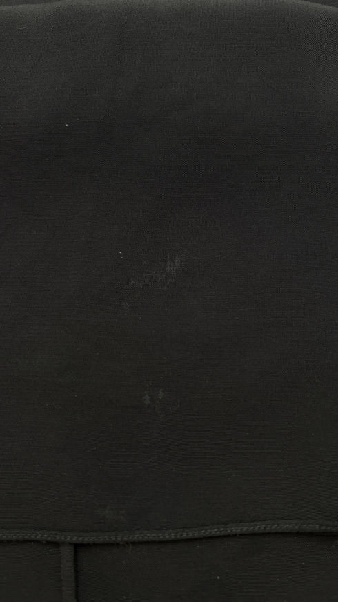 Top smanicato nero