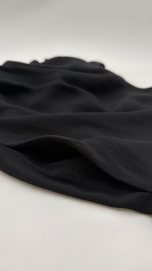 Top smanicato nero