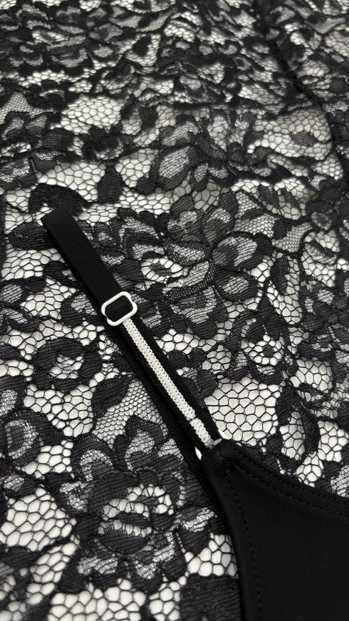 Abito midi in pizzo
