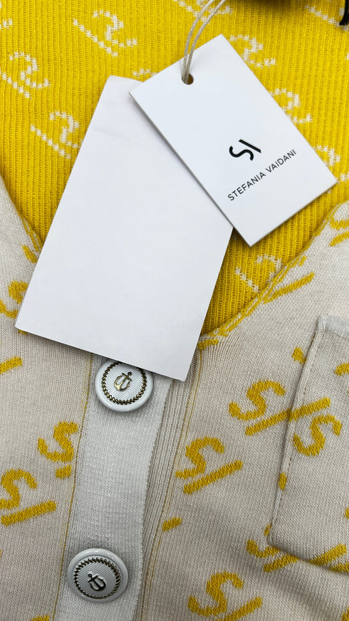 Cardigan corto con cartellino