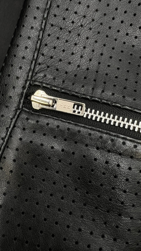 Giacca corta traforata