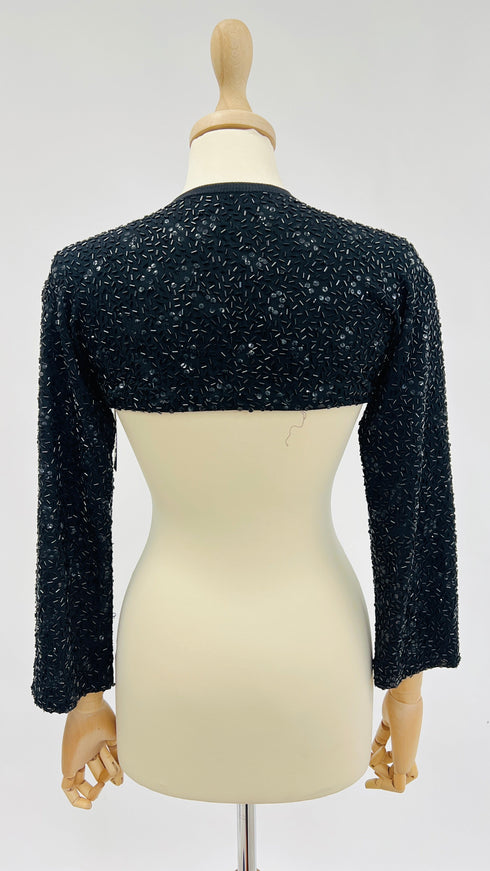 Coprispalle nero ricamato vintage