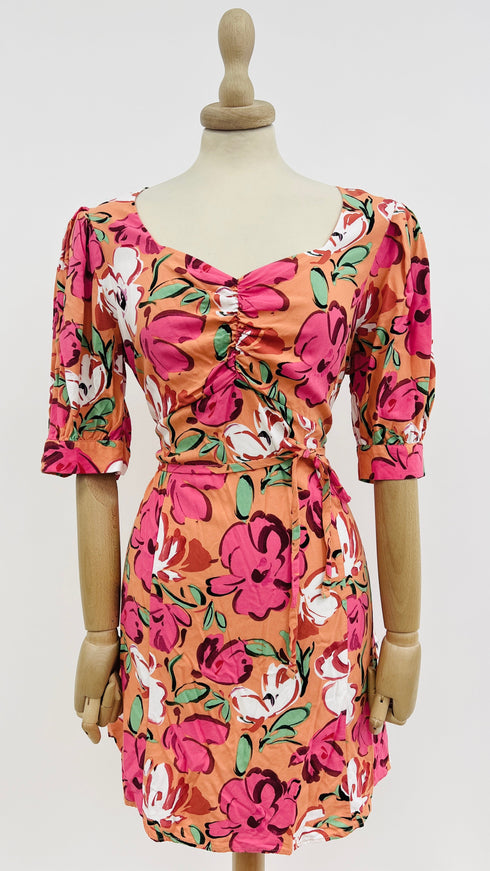 Abito corto macro fiori