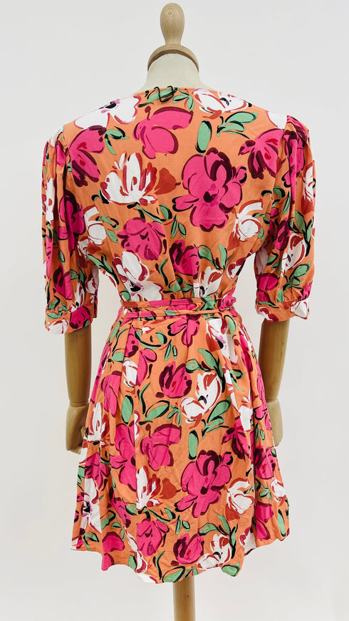 Abito corto macro fiori