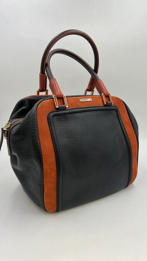 Borsa bauletto con cartellino