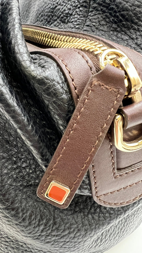 Borsa bauletto con cartellino