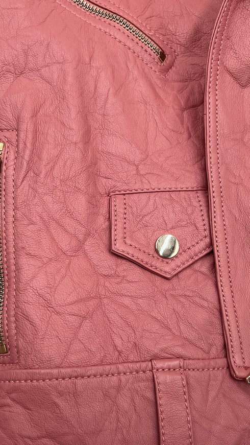 Chiodo in pelle rosa