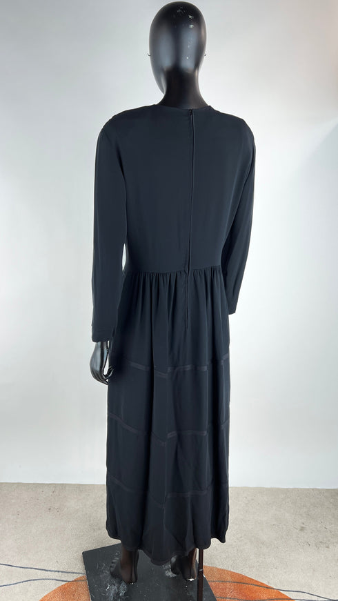 Abito lungo con fiocco