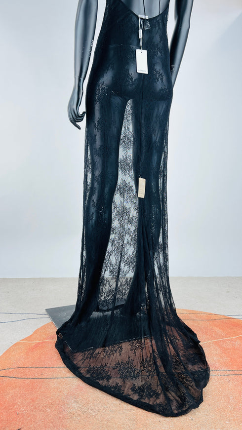 Abito lungo in pizzo