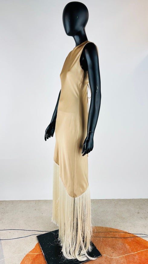 Abito lungo a frange