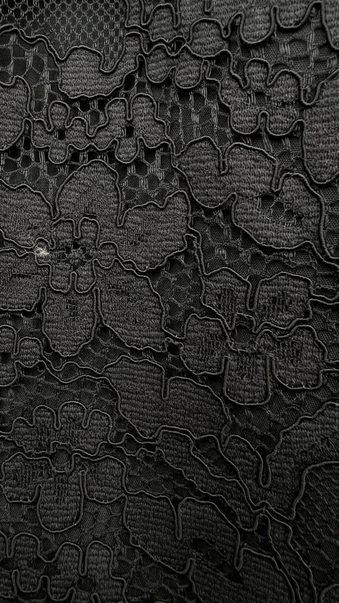 Abito corto in pizzo nero