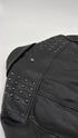 Biker in pelle nero