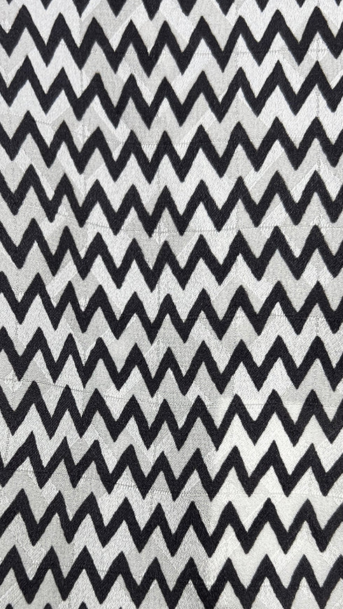 Blusa zig-zag e jacquard