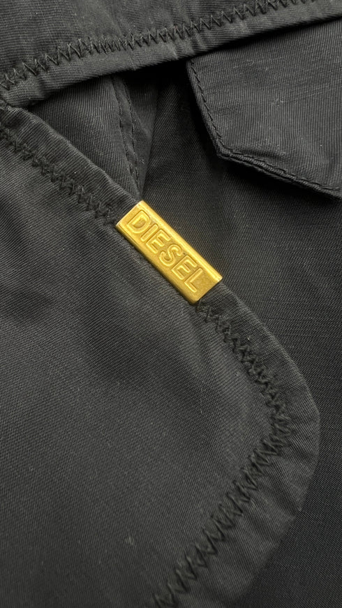 Giacca nera con arriccio