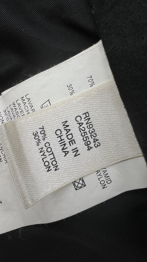 Giacca nera con arriccio