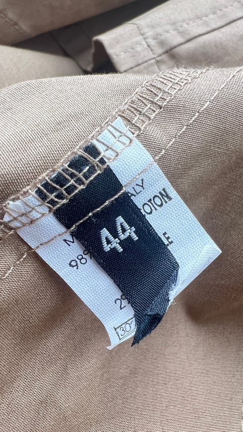 Camicia smanicata sfiancata