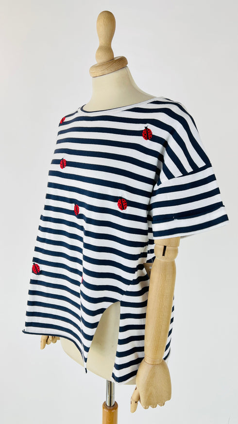 T-shirt a righe ricamo coccinella