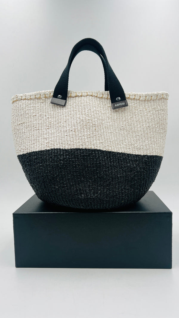 Borsa collab in rafia