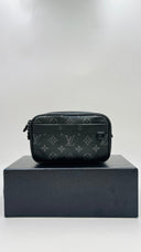 Borsa “messenger Alpha” Louis Vuitton