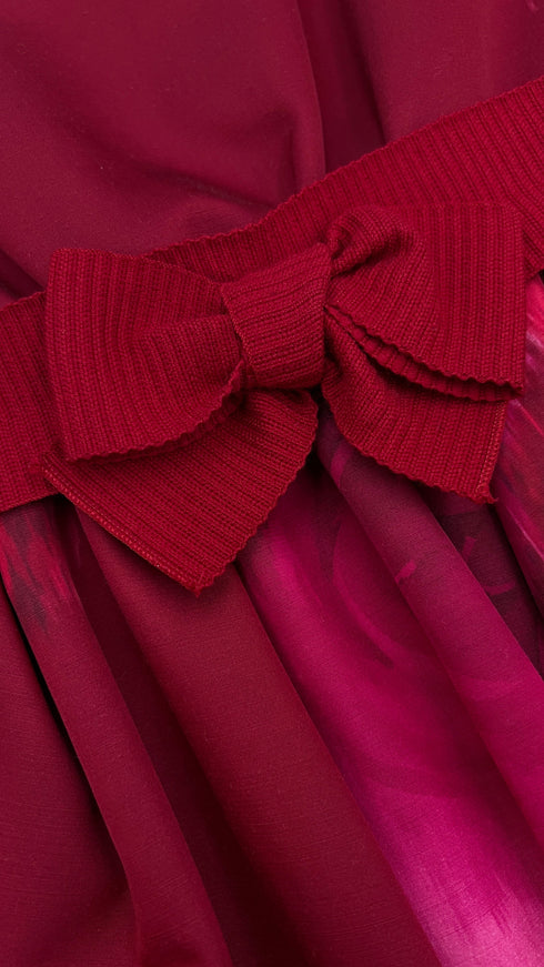 Abito corto con rose stampate