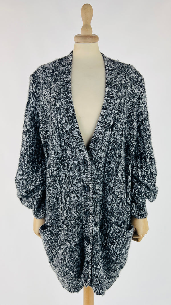 Cardigan oversized ricamo schiena