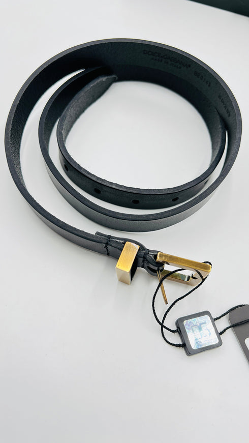 Cintura pelle nera con cartellino