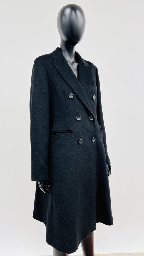 Cappotto nero doppiopetto