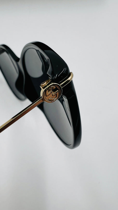 Occhiali da sole rotondi