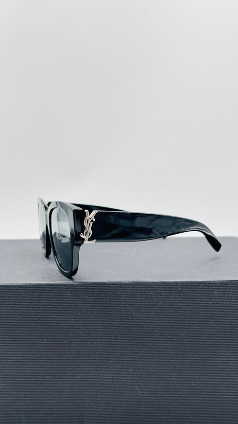 Occhiali da sole neri monogram