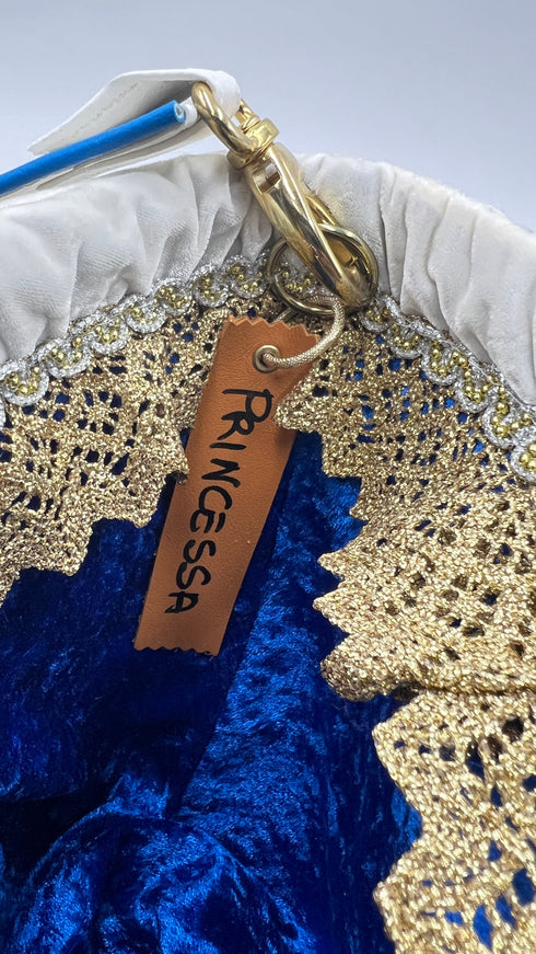 Borsa con passamanerie e perline