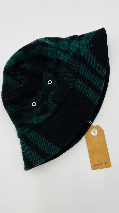 Cappello tartan con cartellino