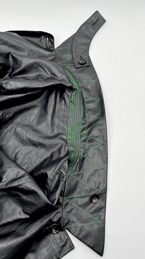 Trench vernice