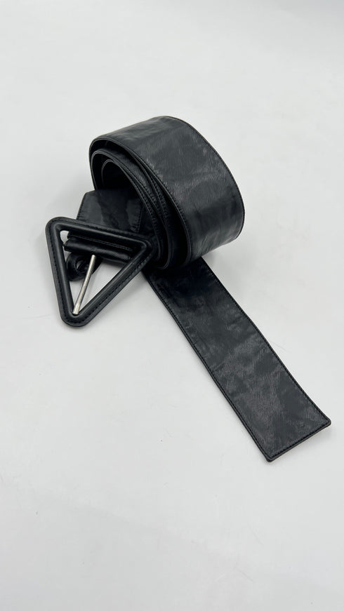 Trench vernice