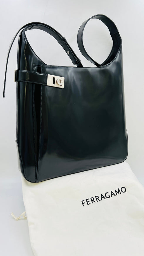 Borsa "arch" nero lucido