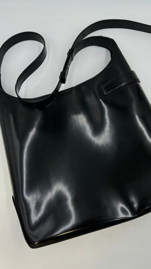 Borsa "arch" nero lucido