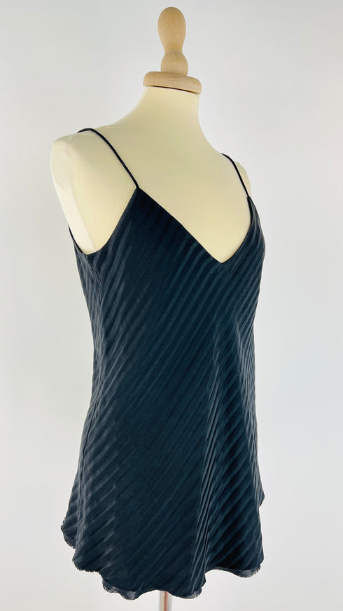 Top in seta a righe diagonali