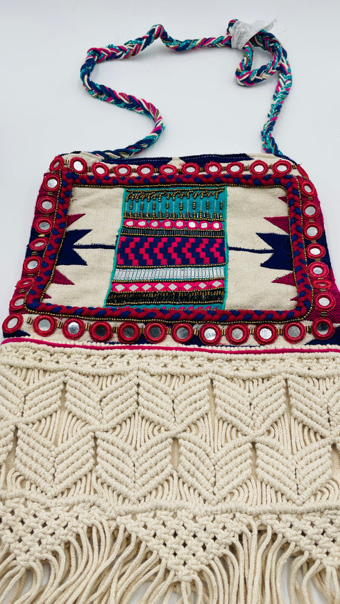 Borsa a tracolla ricamata