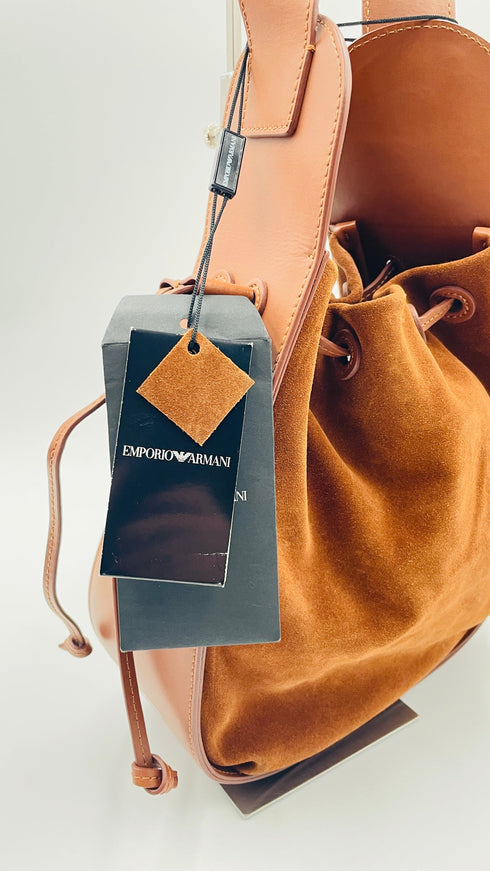 Borsa hobo con cartellino