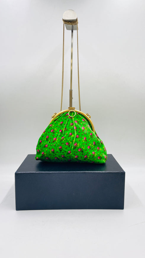 Pouch a fiori