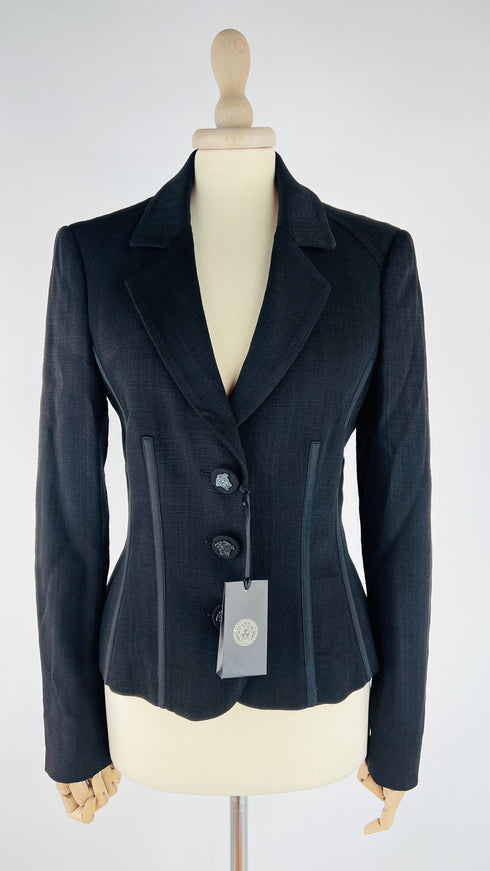 Blazer a bustino con cartellino