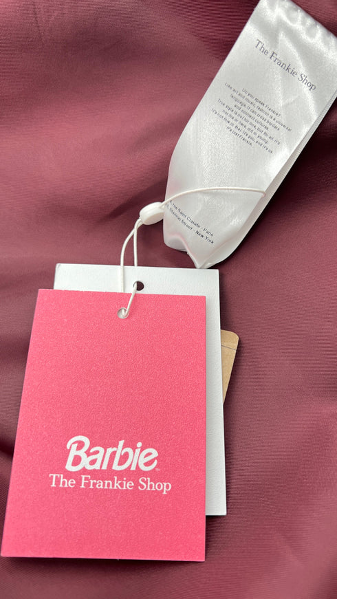 Blazer over "Barbie"