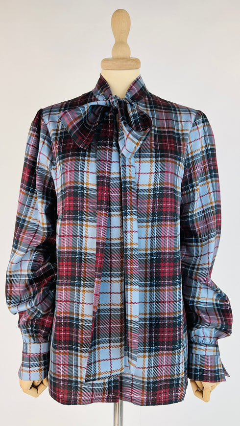 Camicia con fiocco con cartellino