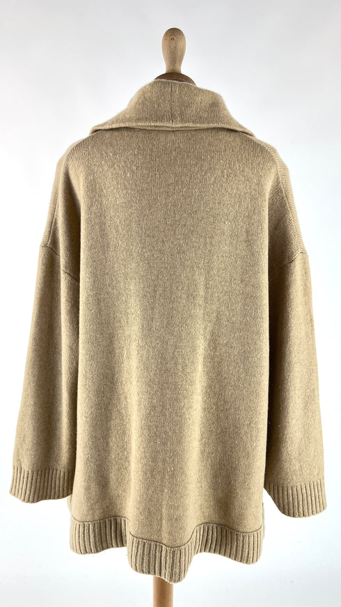 Cardigan con spilla in cashmere