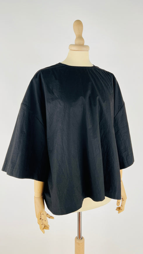 T-shirt over con cartellino