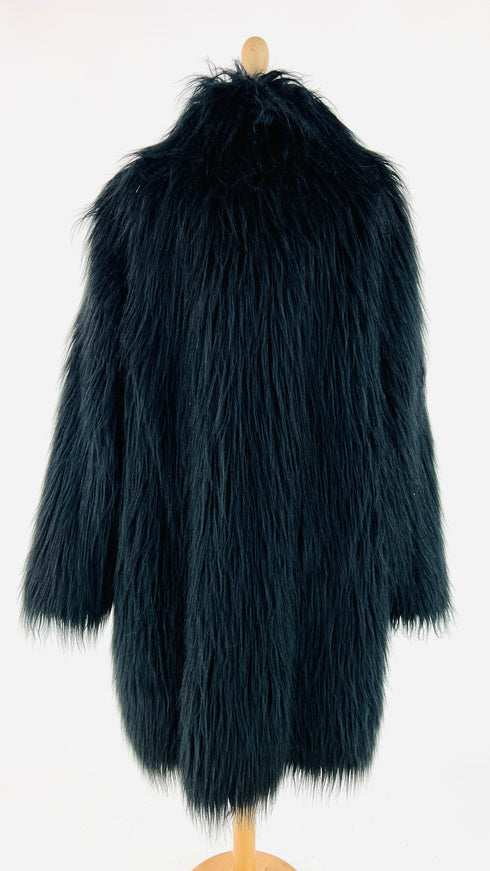 Cappotto nero faux fur