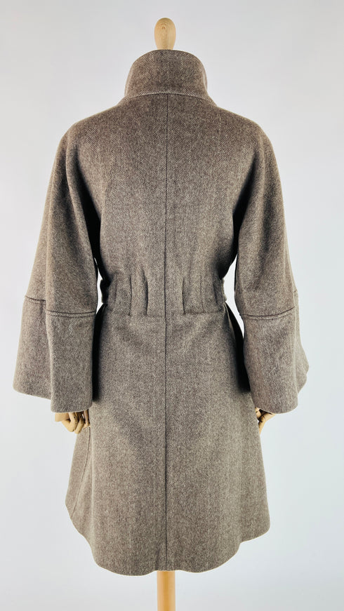 Cappotto con cinta in cashmere