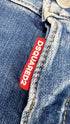 Jeans con patch a fiori